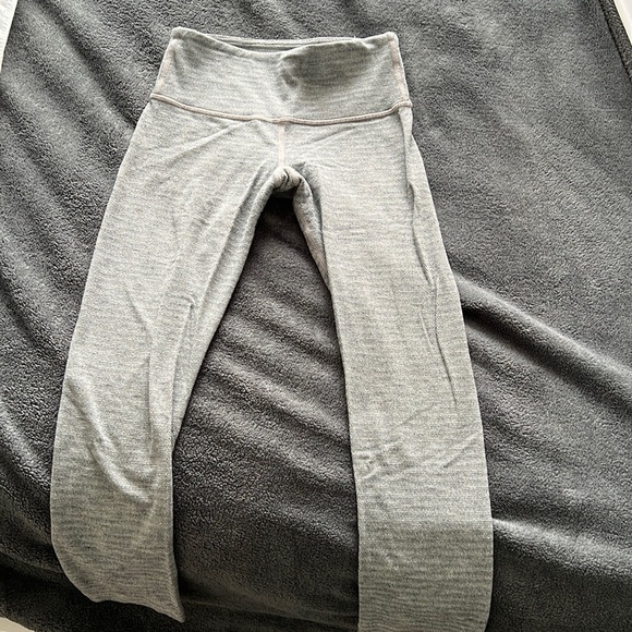 Lululemon capris - Picture 1 of 1